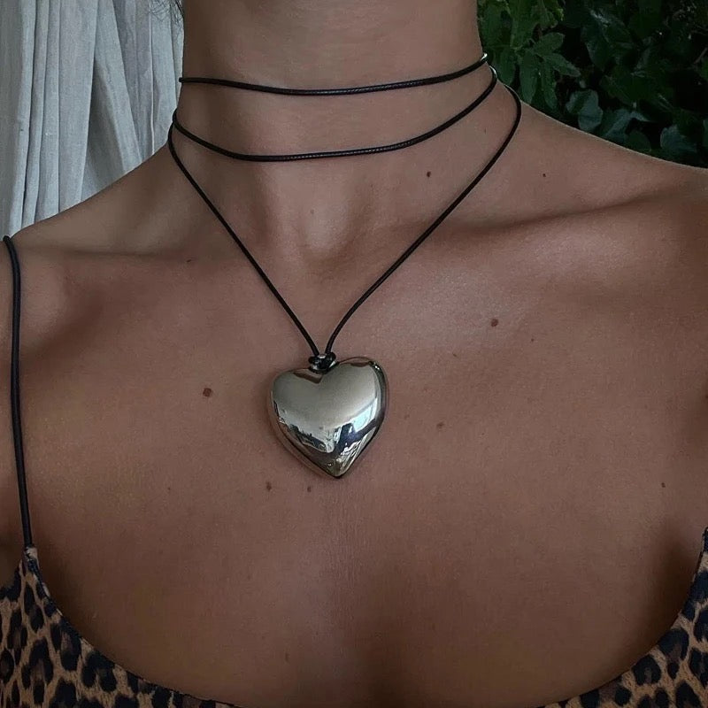 Heart pendant necklace