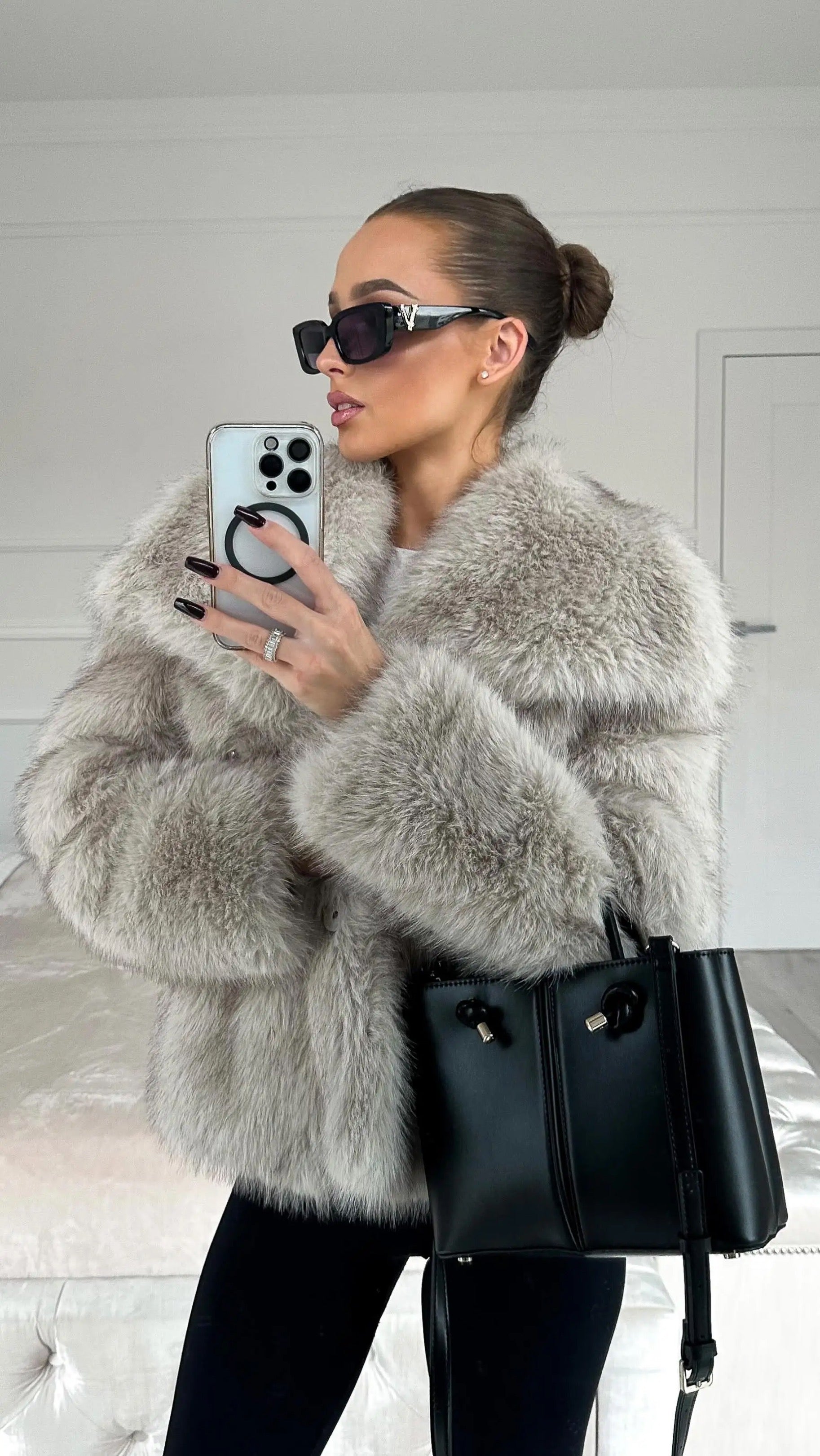 fur coat